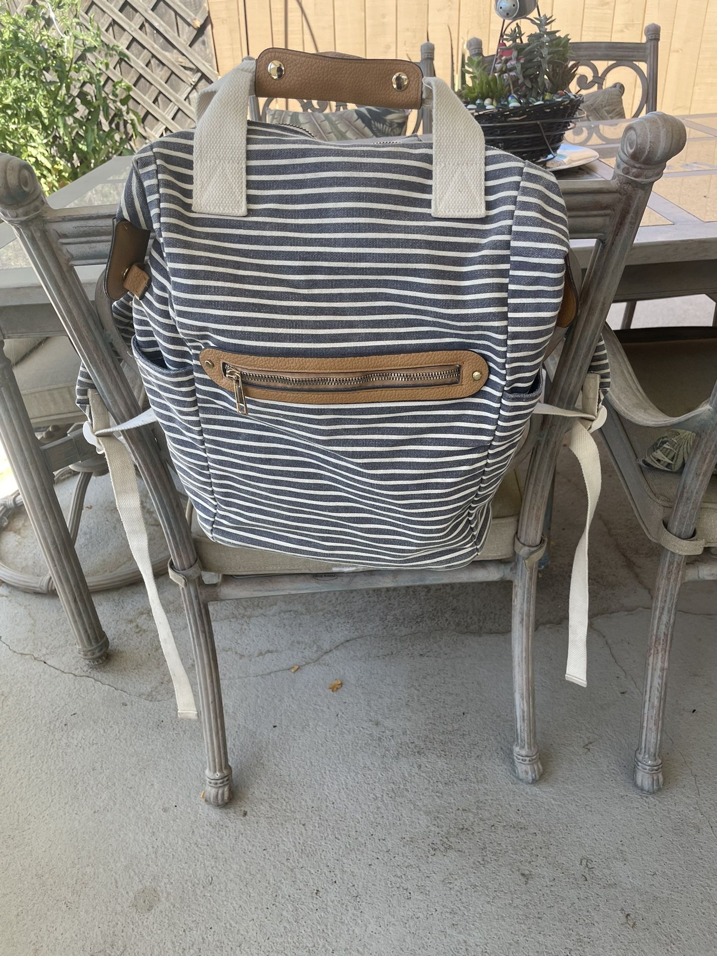 Women Laptop Backpack Blue And White In Good Condición