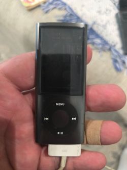 Apple iPod nano (5th Generation) with 8GB of storage