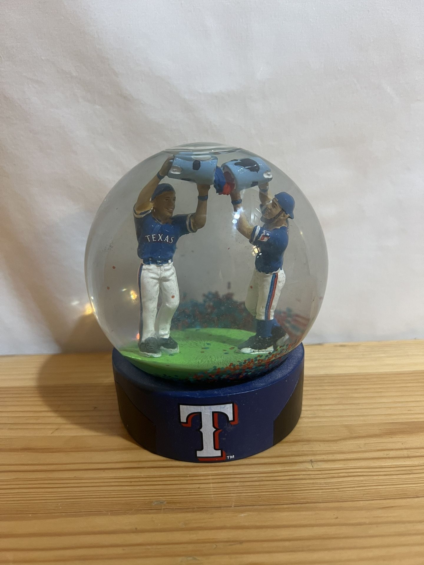 2018 Texas Rangers MLB Celebration Snow Globe Elvis Andrus and Rougned Odor No Box Used Good Condition $15 Meet Up In Irving @dfwgoods
