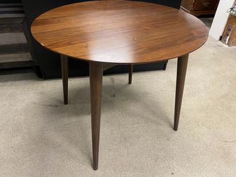 WINTERWOOD VIETNAM Mahogany Finish Round Bistro Table