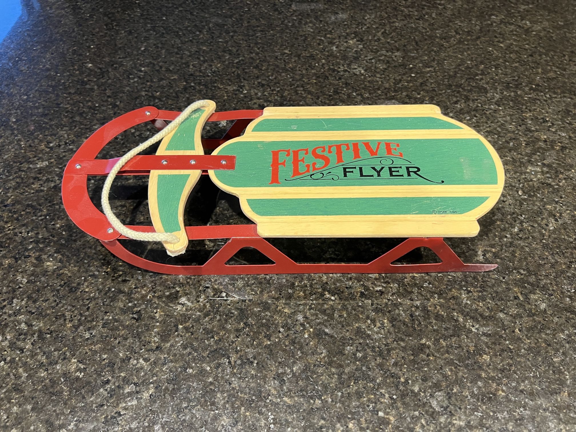 🛷 Festive Flyer Sled