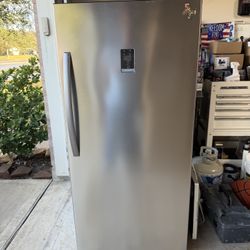 Dual Purpose Fridge / Freezer