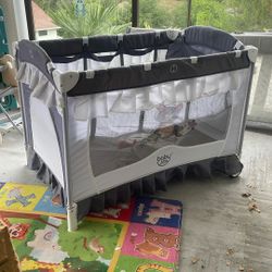 Free Baby Crib, Still Brand New....come Take It!