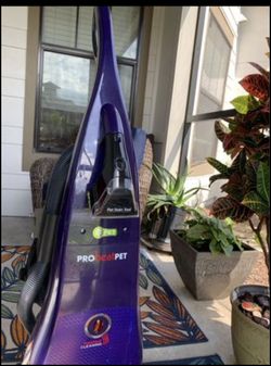 Bissel Carpet Cleaning Machine 