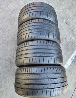 285 40 20 Continental I'm selling this set of tires with 80% life left on all 4