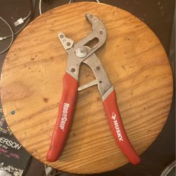 Husky Robogrip Pliers
