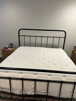 King Size Bed with mattress