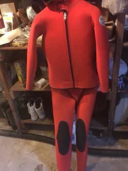 Scuba suit