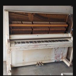 Antique national piano manufacturers association Piano
