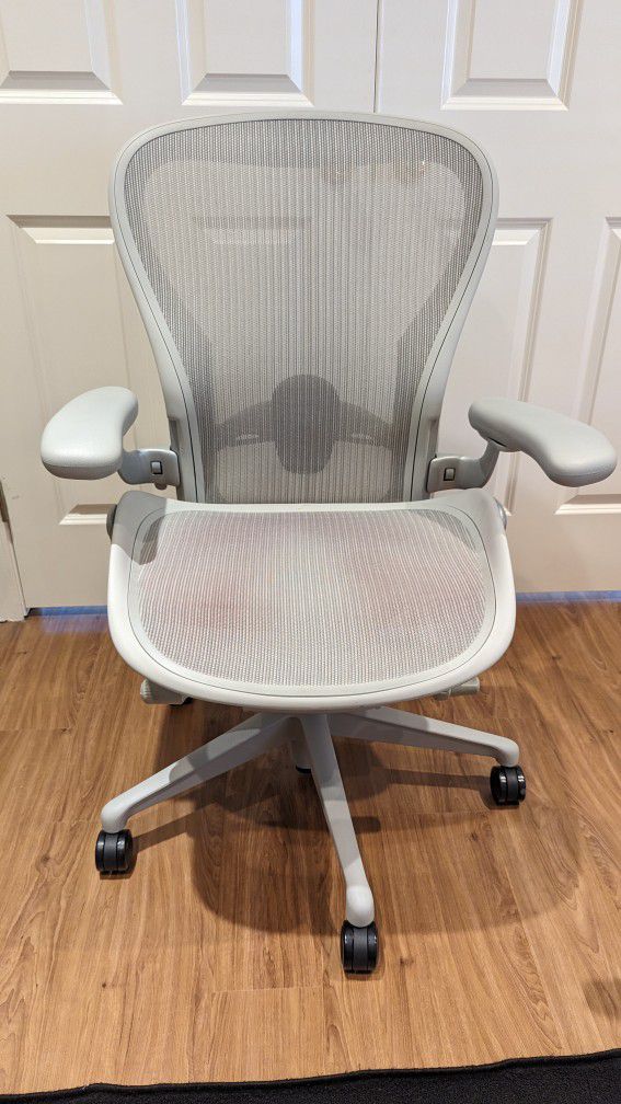 Herman Miller : Aeron Chair Size C - Large