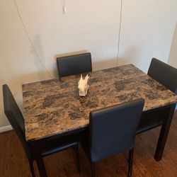 5 PCS KITCHEN TABLE SET WITH 4 CHAIRS INCLUDED NEW 