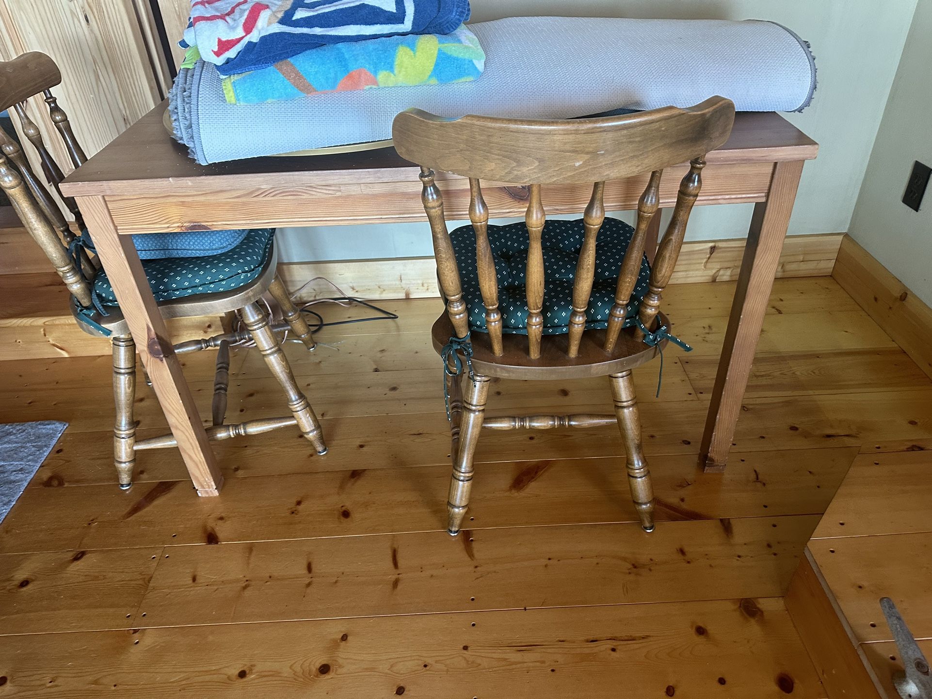Kitchen Table, 2 Chairs