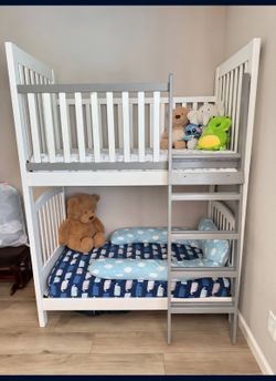 Custom toddler bunk bed