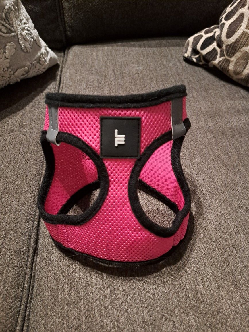 Dog Harness Vest - Small, Pink, Unused/ New Condition