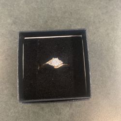 10K Gold Diamond Ring, Send Offers!