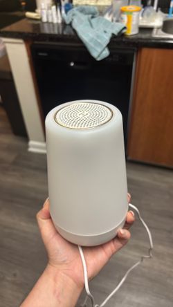 Hatch sound machine