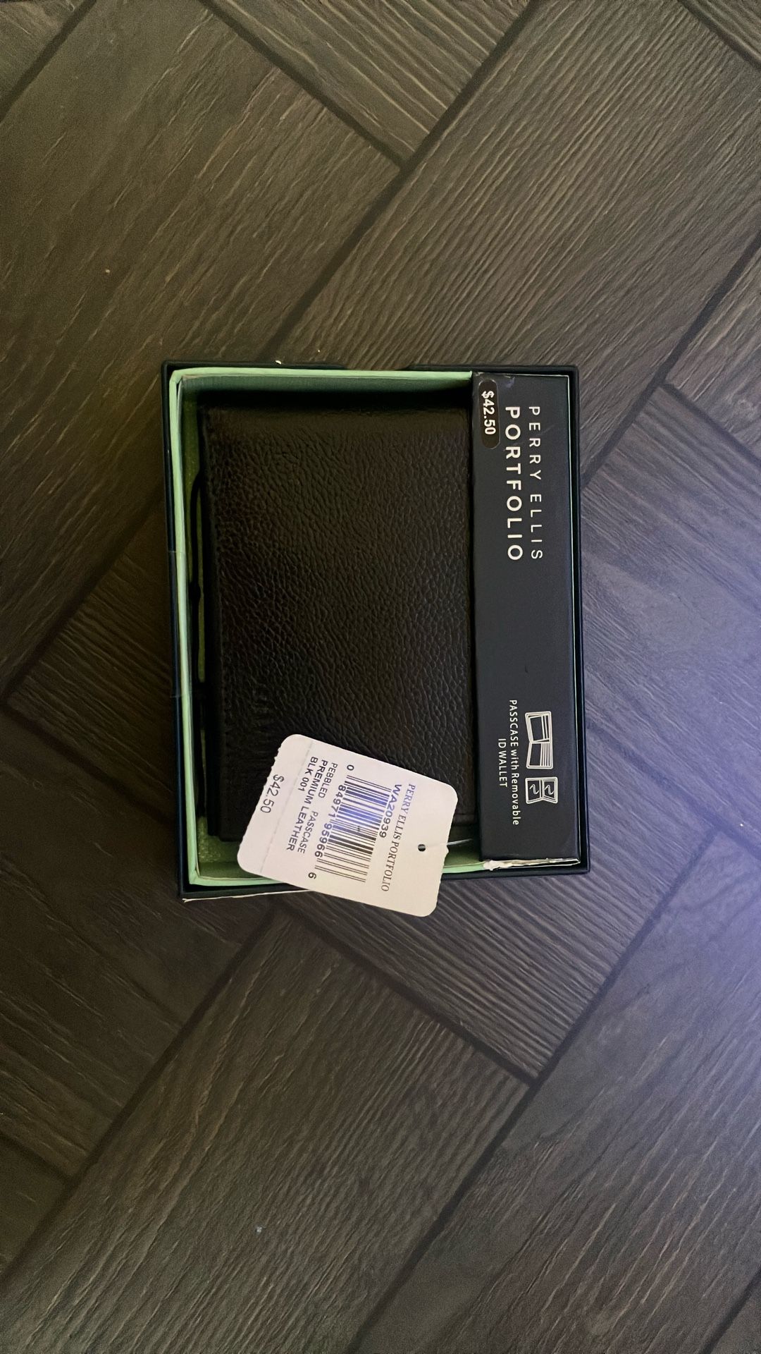Perry Ellis Wallet