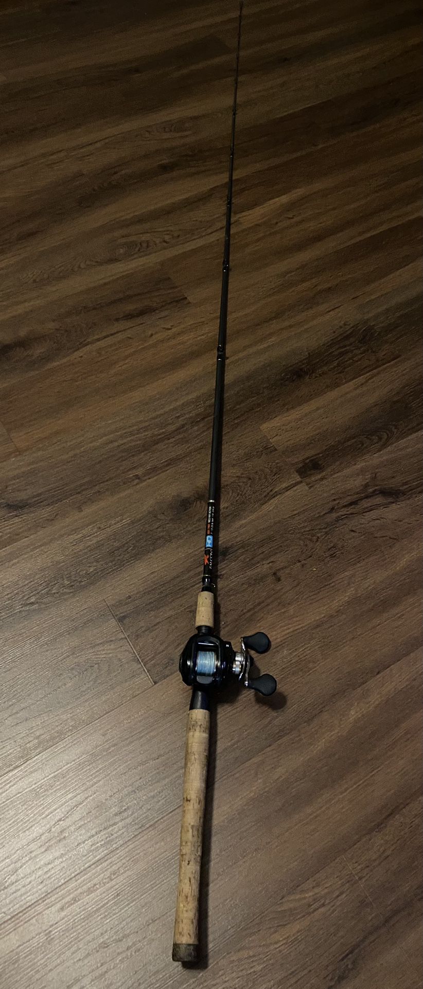 Lews Tournament MB and 7' MH Falcon Rod Fishing Combo