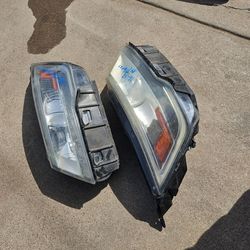 Ford Explorer Headlight  driver  passenger  16 o 17