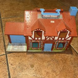 Fisher Price Small Doll House