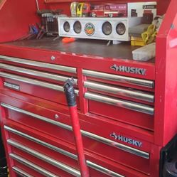 Husky Rollaway Tool Box With Tools
