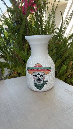 20%off Base florero ($35)tel(contact info removed)