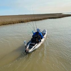 Vibe Kayak With Trolling Motor - Fishing Ready 