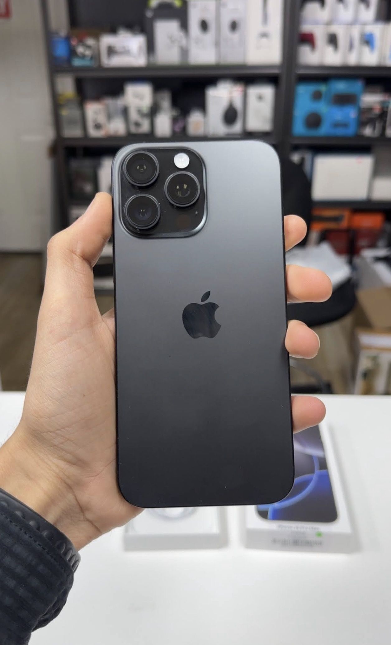 iPhone 16 Pro Max 256GB