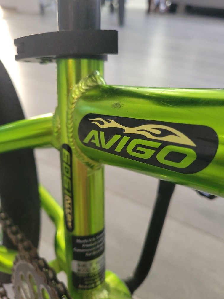 Preowned Kids Avigo Cross Fire Pro16 Series 16 Green Bike Model No. GS141684 for Sale in San Marcos CA OfferUp