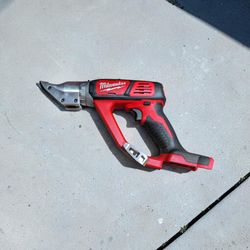 Milwaukee
M18 Double Cut Metal Shear (Tool-Only)