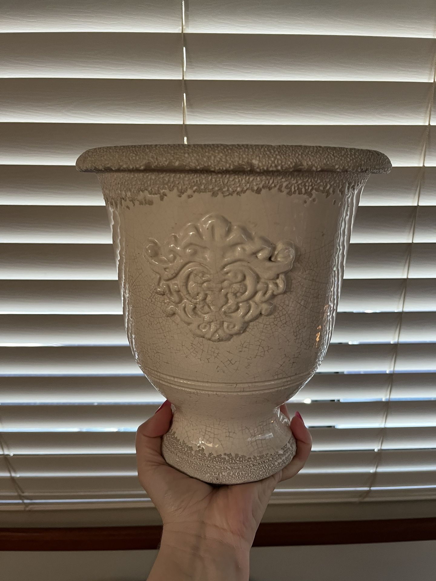 large urn pedestal style decorative pot planter flower plant