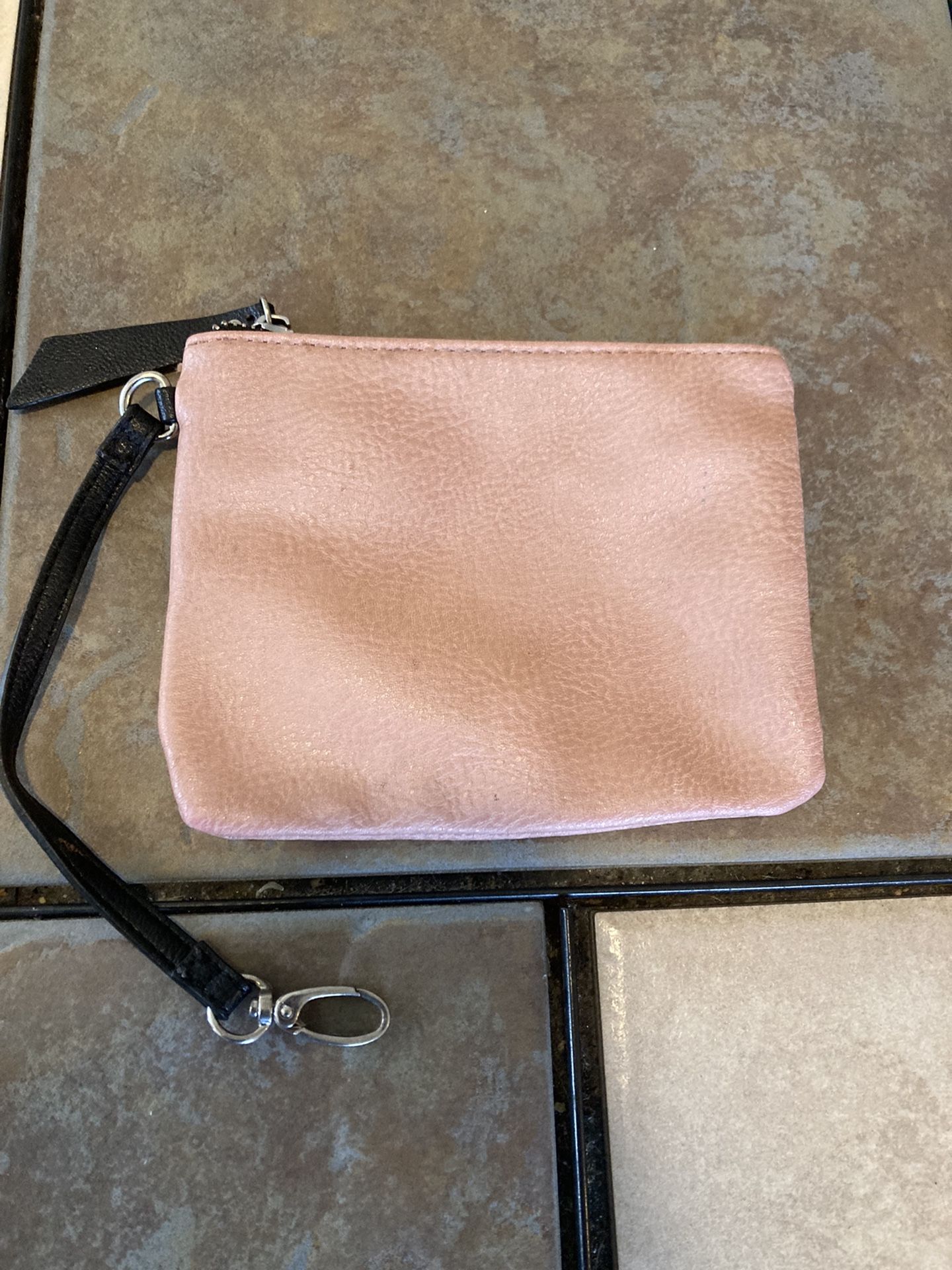 Steve Madden Wristlet