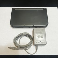 New Nintendo 3DS XL Black With Charger No Stylus
