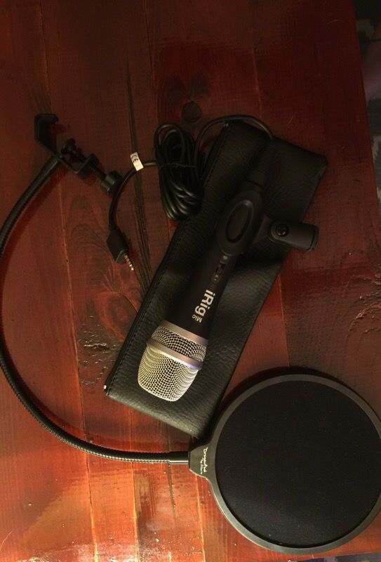iRig Microphone for phone or tablet, plus pop filter