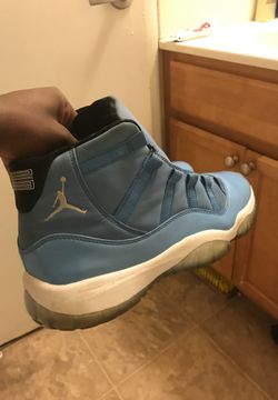 Pantone 11