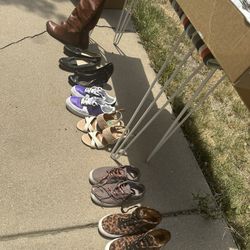 Women’s Shoes/Boots