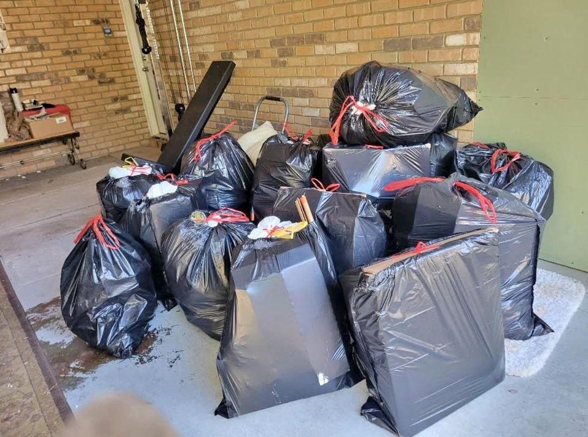 ALL JUNK I T@KE! EVERYTHING TRASH & DEBRIS
