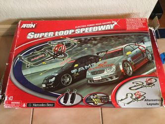 ARTIN SUPER LOOP SPEEDWAY 1:43 SLOT CAR TRACK
