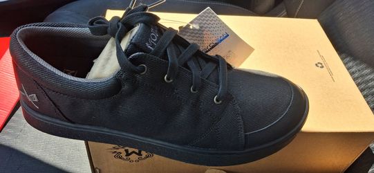 Work shoes