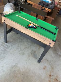 Mini Pool Table with Balls, Cues & Rack – Great Condition – $125 OBO
