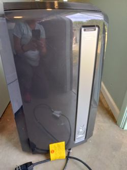 DeLonghi Air Conditioner Heater 4/1