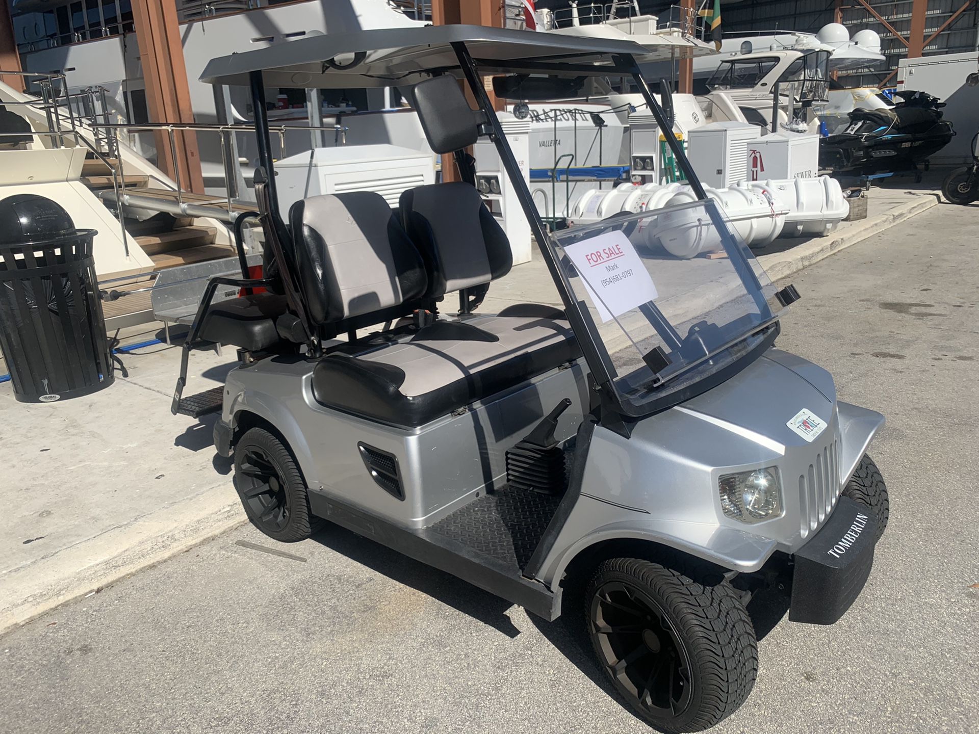 Tomberlin E-Merge Golf Cart