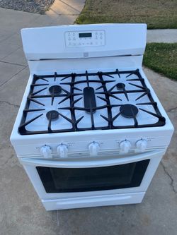 30” Freestanding (Gas) 5 Burners Stove
