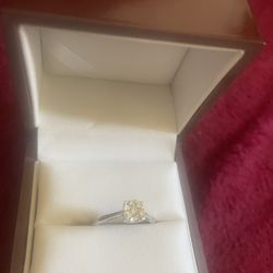 1/2  Karot Diamond Ring