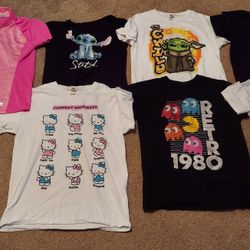 7  Size Medium Tshirts 