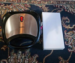 Cooks 3 meal grill 