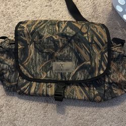 Game winner mossy oak hunting bag