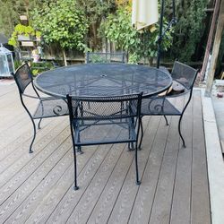 Outdoor Table and 4 Chairs