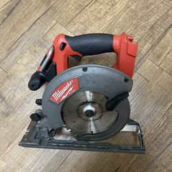 Milwaukee M18 Fuel Circular Saw