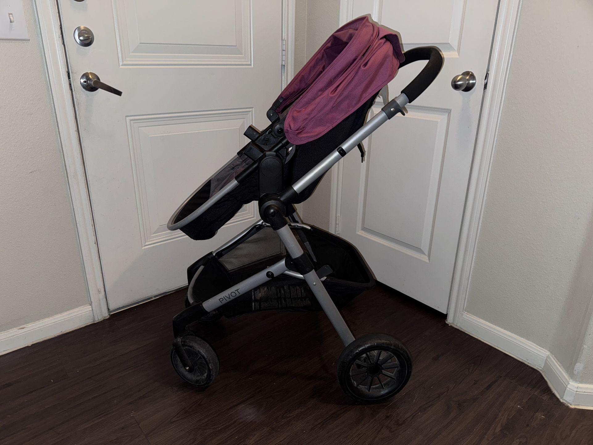 Evenflo Travel Stroller And Car Seat/basinet